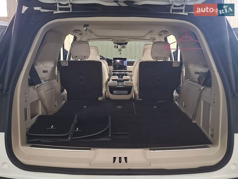 Внедорожник / Кроссовер Lincoln Navigator 2021 в Каменском
