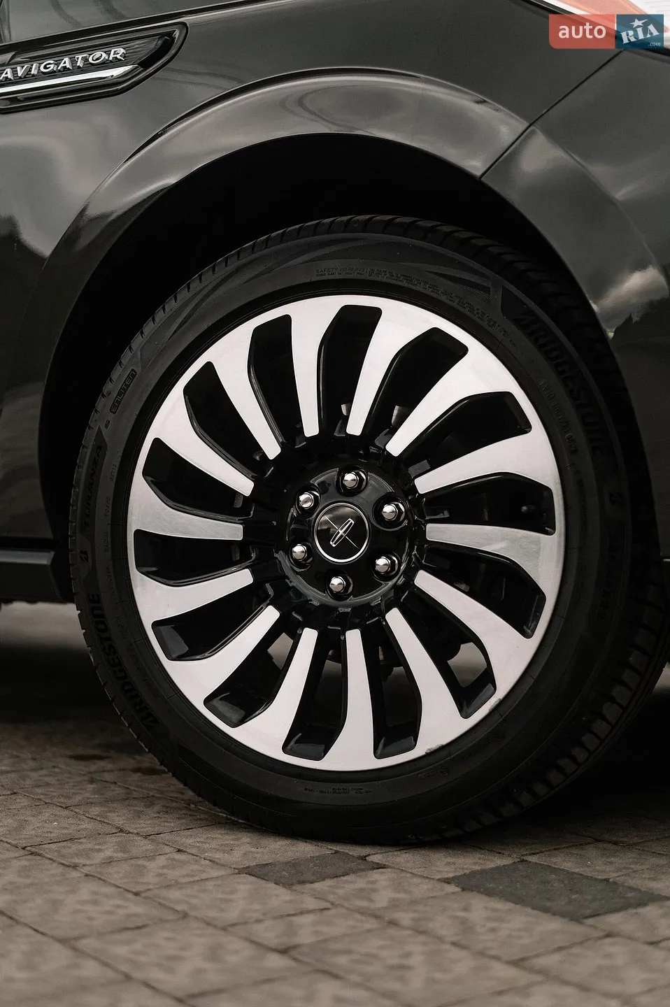 2022 Lincoln Navigator - мініатюра 28