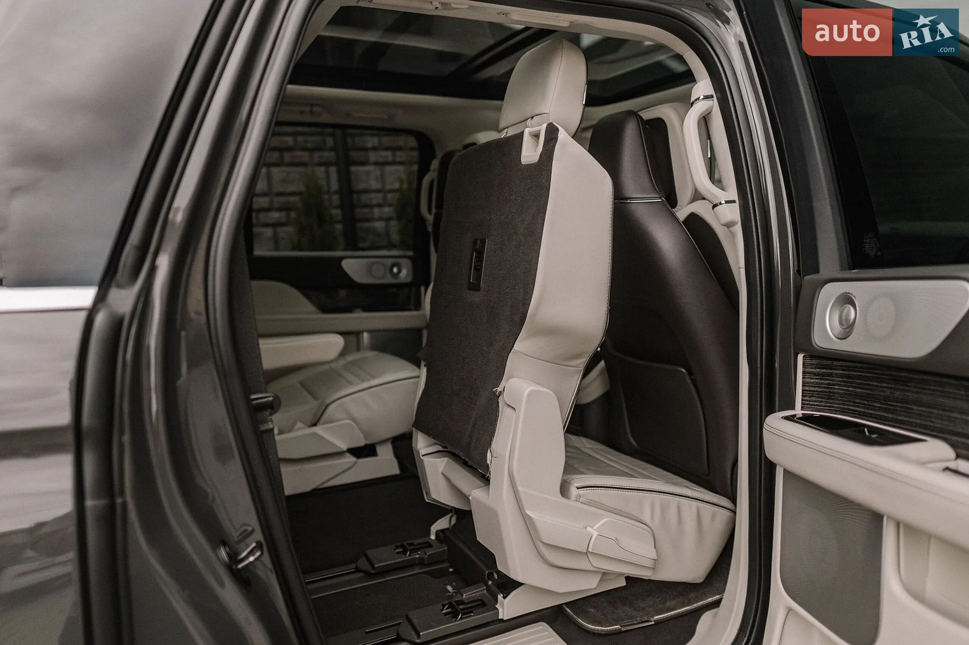 2022 Lincoln Navigator - мініатюра 77