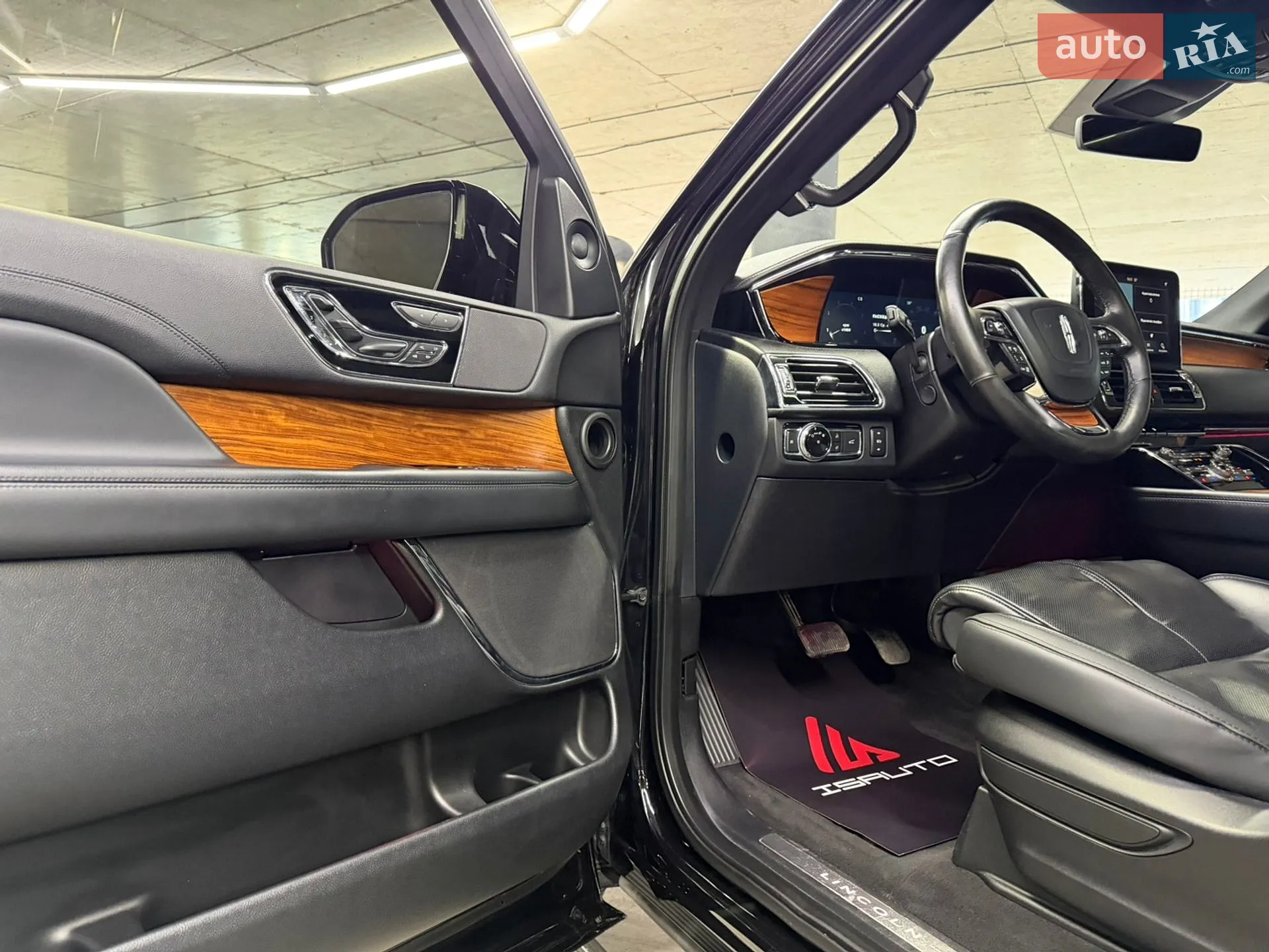 2019 Lincoln Navigator - мініатюра 19