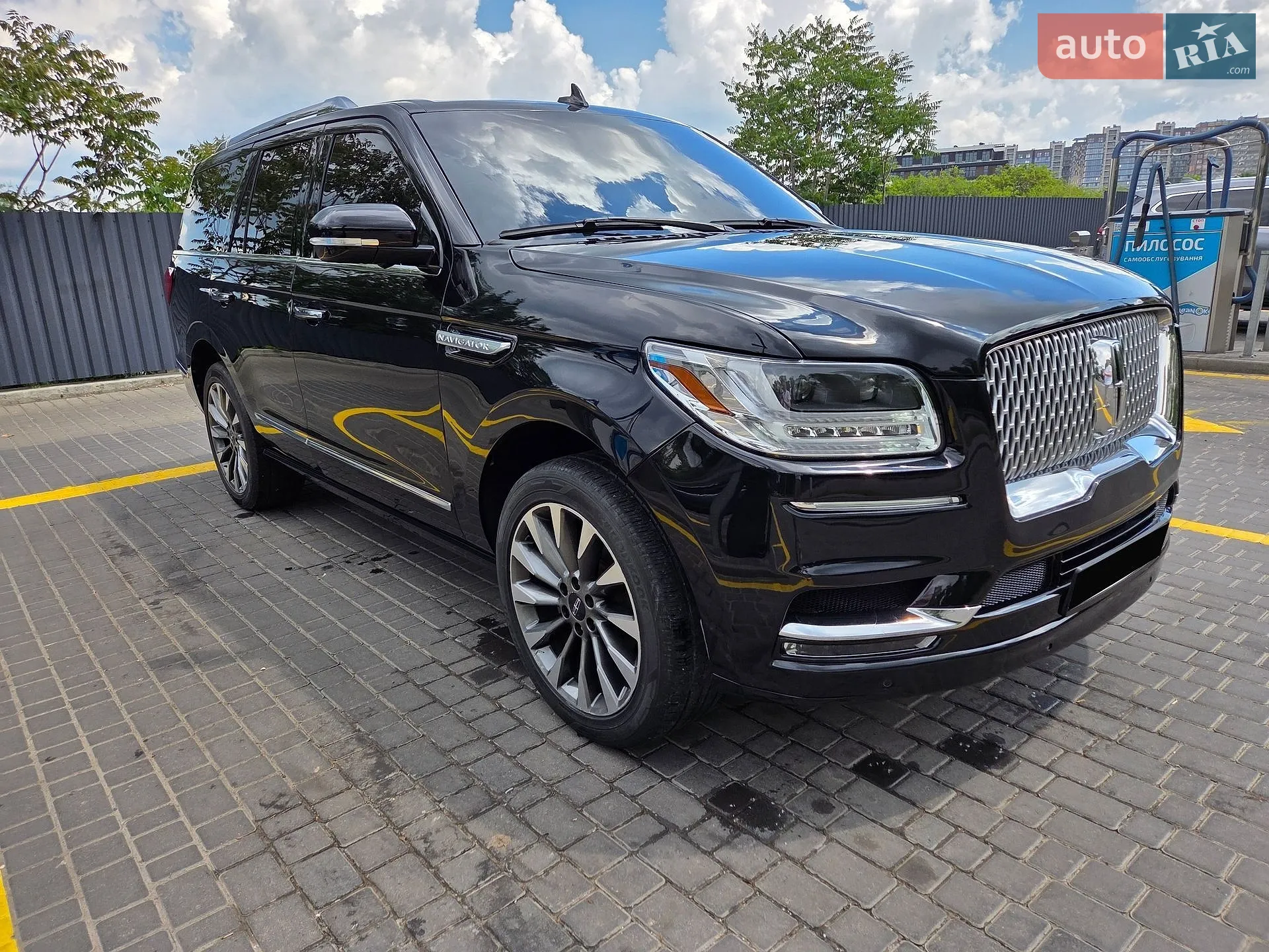 2019 Lincoln Navigator - мініатюра 3
