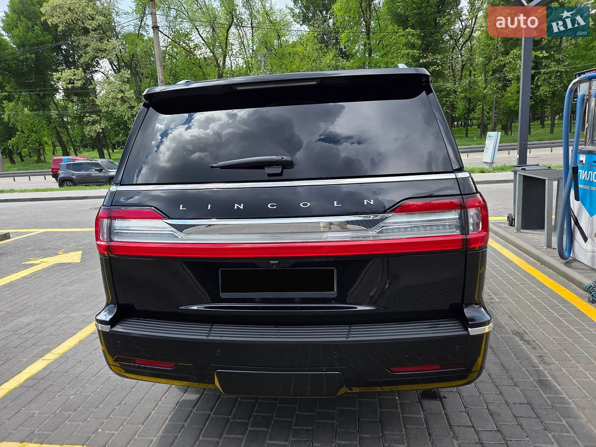 2019 Lincoln Navigator - мініатюра 6