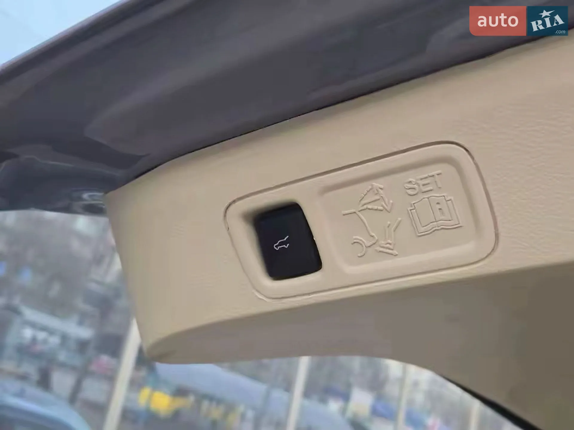 2020 Lincoln Navigator - мініатюра 12