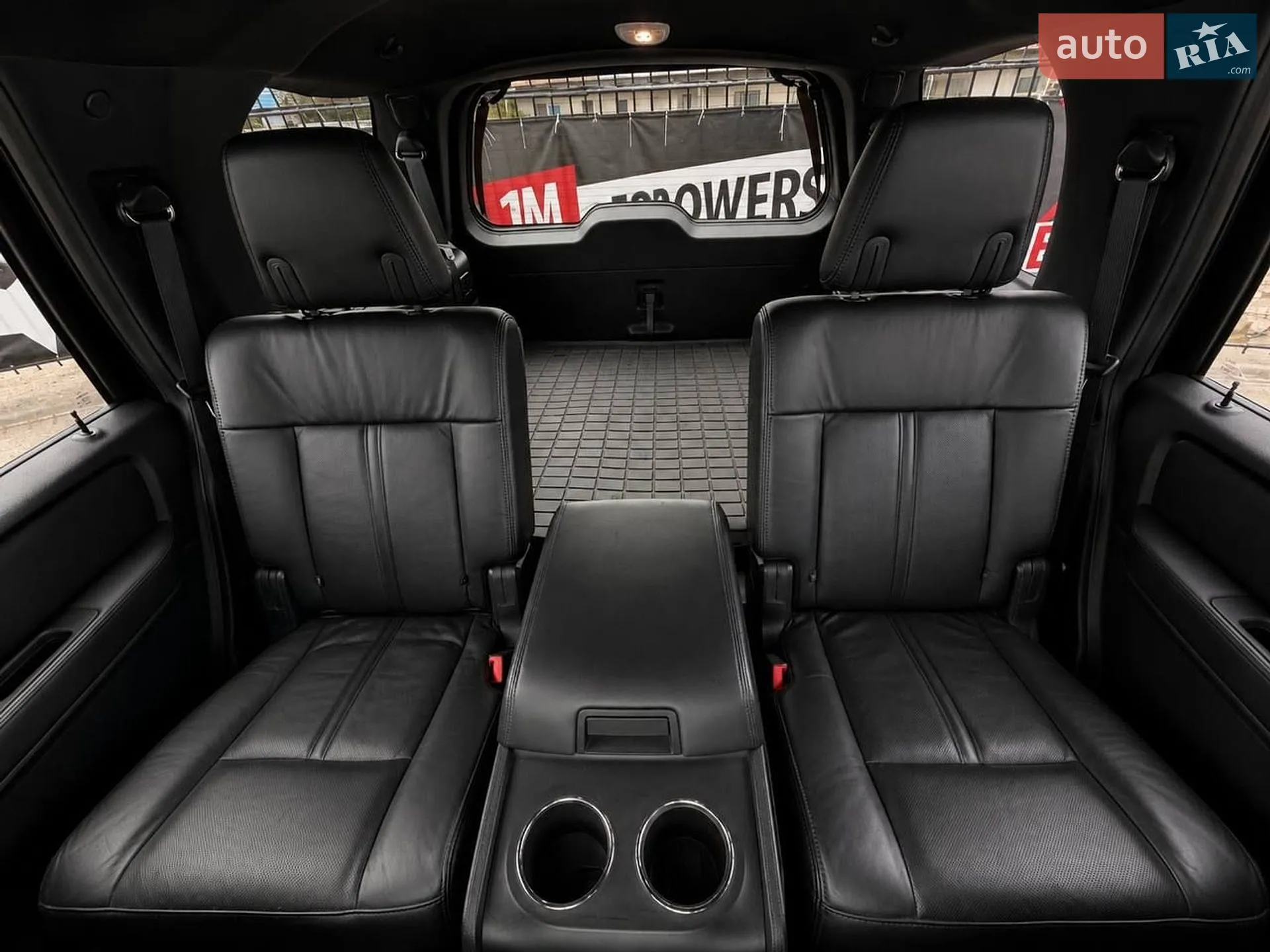 2014 Lincoln Navigator - мініатюра 12