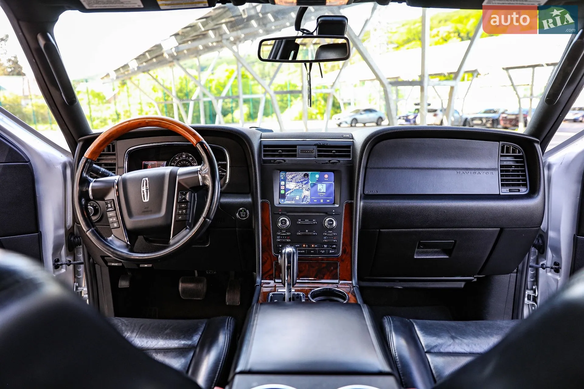 2016 Lincoln Navigator - мініатюра 32