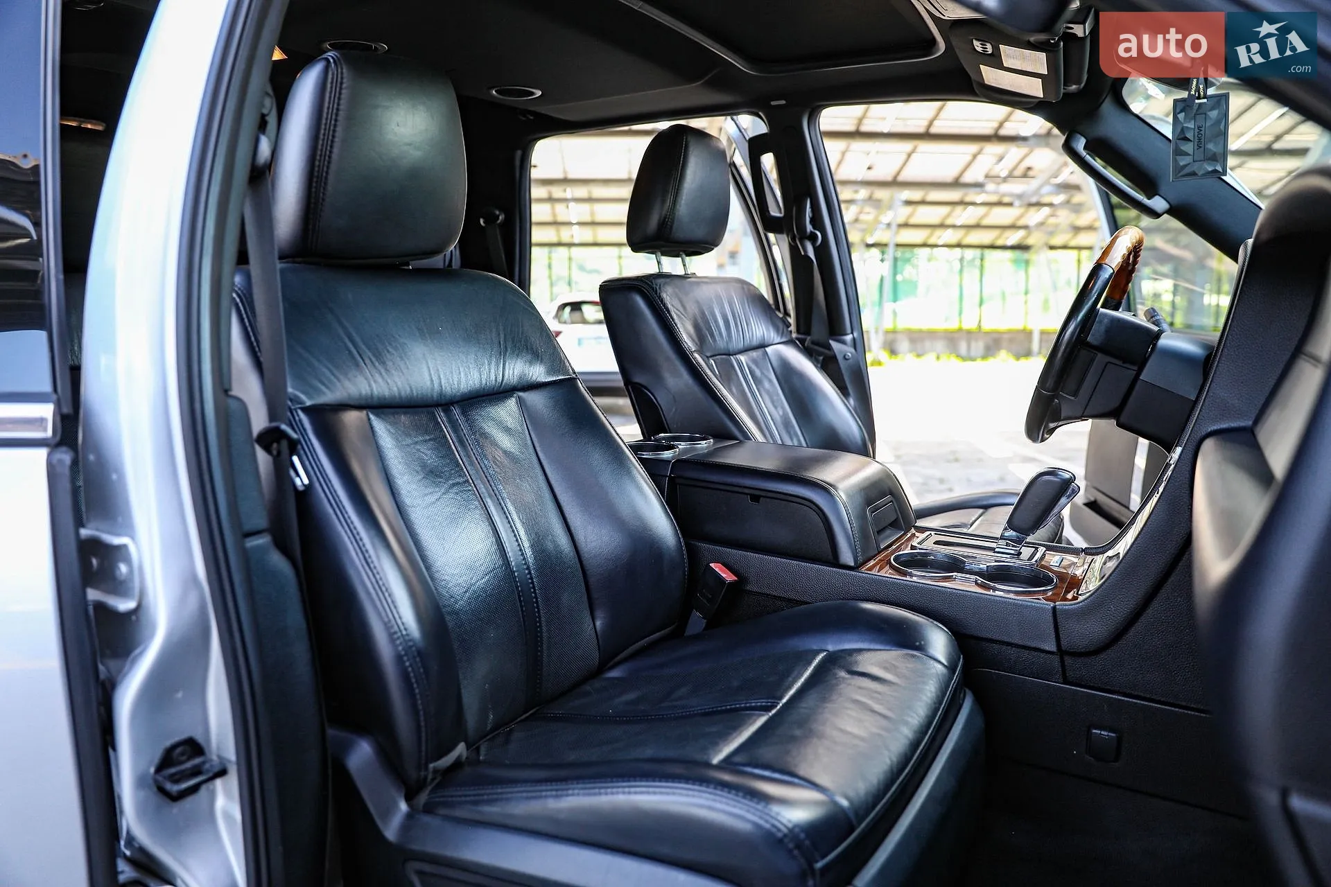 2016 Lincoln Navigator - мініатюра 37