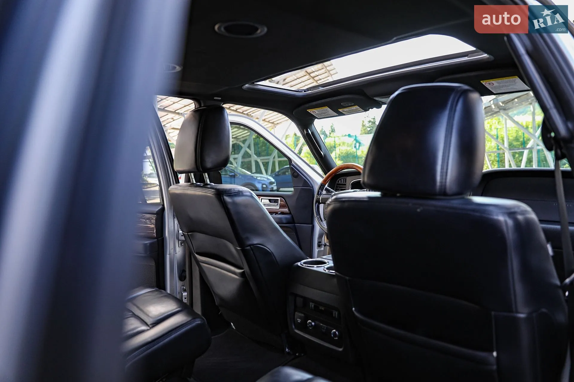 2016 Lincoln Navigator - мініатюра 42