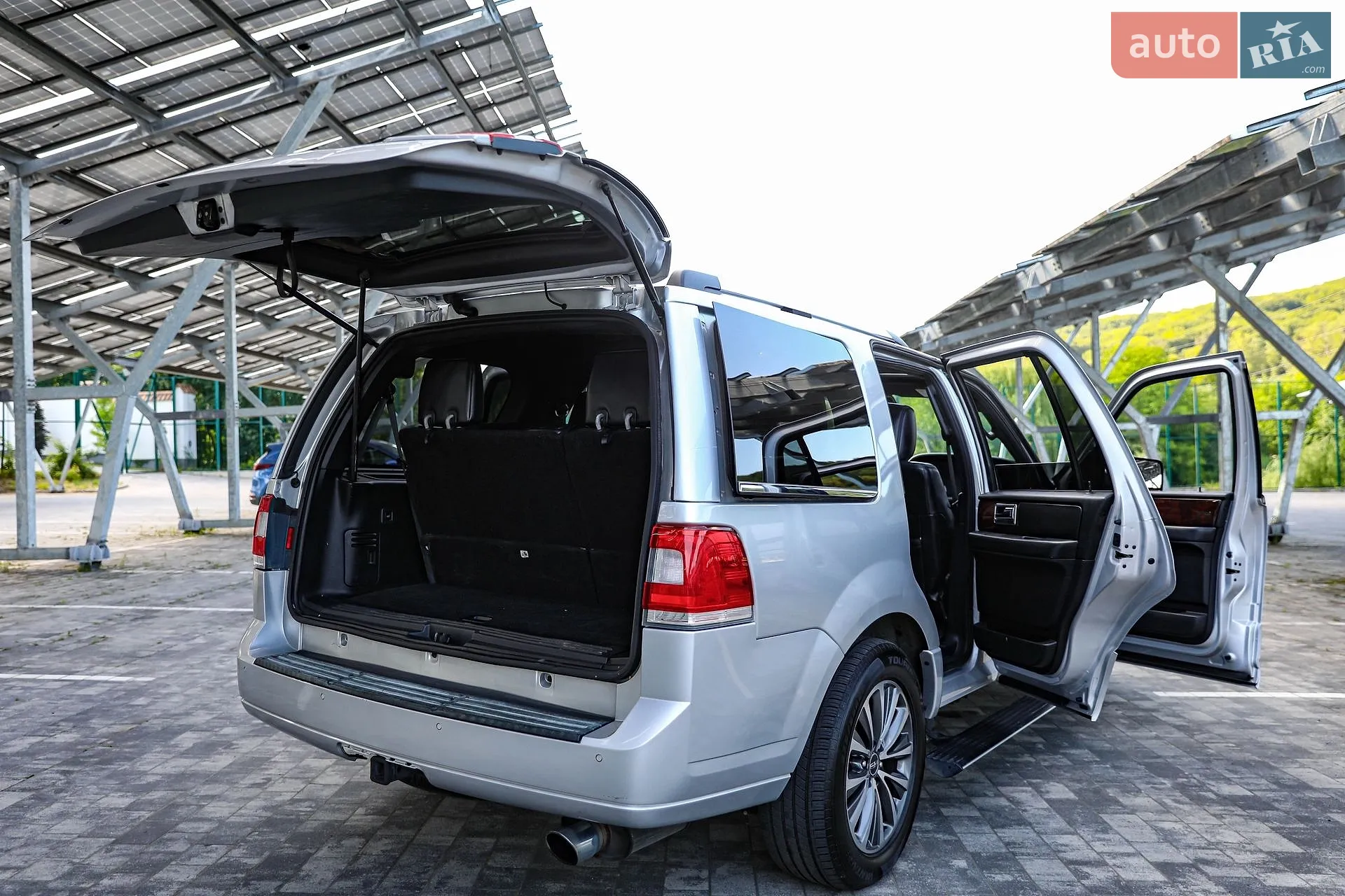 2016 Lincoln Navigator - мініатюра 47
