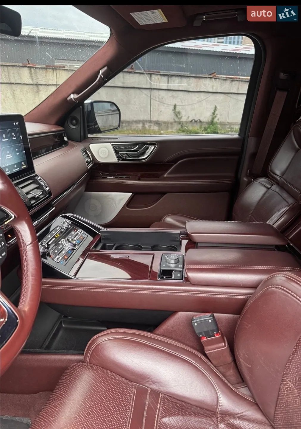 2018 Lincoln Navigator - мініатюра 19