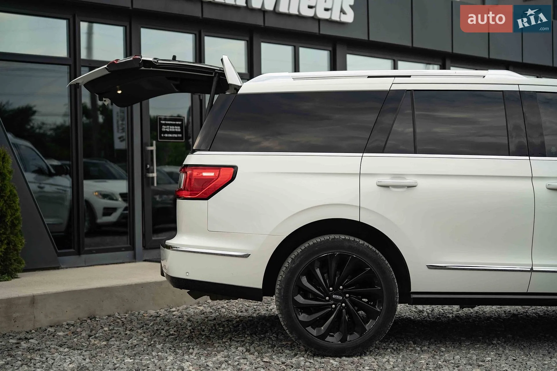 2020 Lincoln Navigator - мініатюра 8