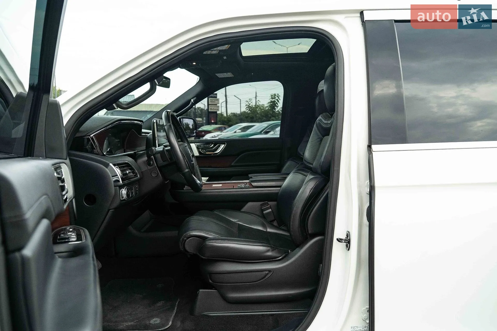 2020 Lincoln Navigator - мініатюра 21
