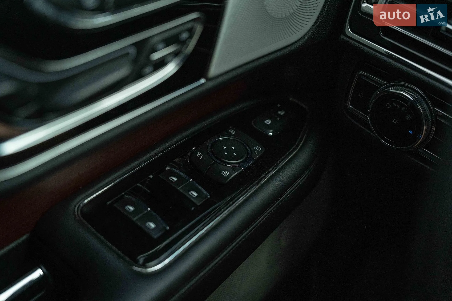 2020 Lincoln Navigator - мініатюра 23