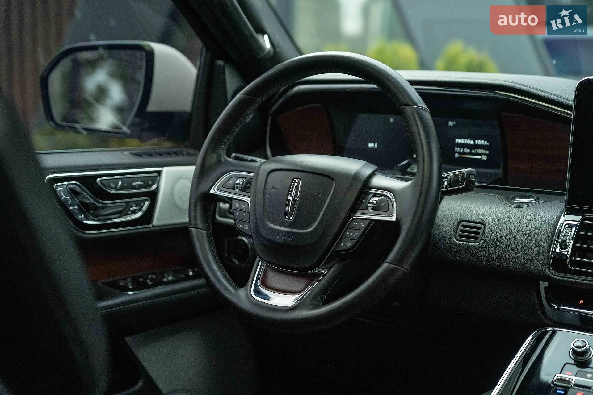 2020 Lincoln Navigator - мініатюра 28
