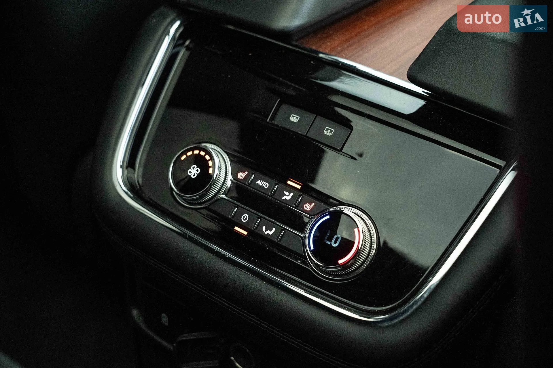 2020 Lincoln Navigator - мініатюра 47