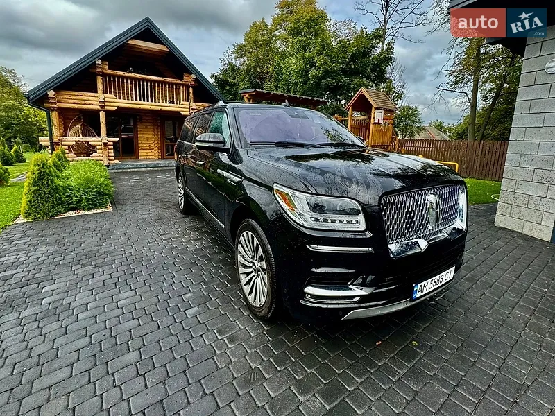 Lincoln Navigator