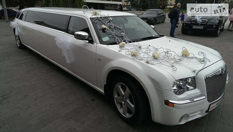  Lincoln Town Car 2014 в Ровно