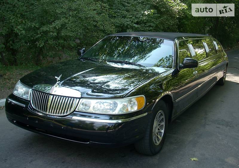Lincoln Town Car 1999 року