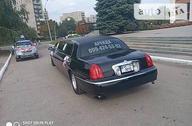 Лимузин Lincoln Town Car 2002 в Лозовой