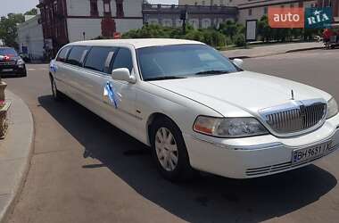 Лимузин Lincoln Town Car 2003 в Одессе