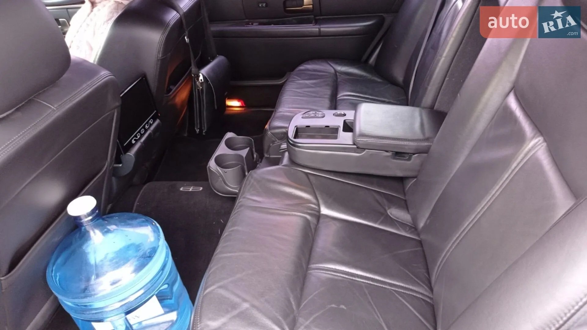 2010 Lincoln Town Car - мініатюра 12