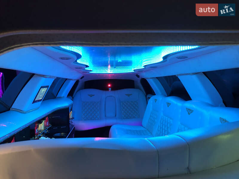 Лимузин Lincoln Town Car 2000 в Харькове фото 11 Лимузин Lincoln Town Car 2000 в Харькове