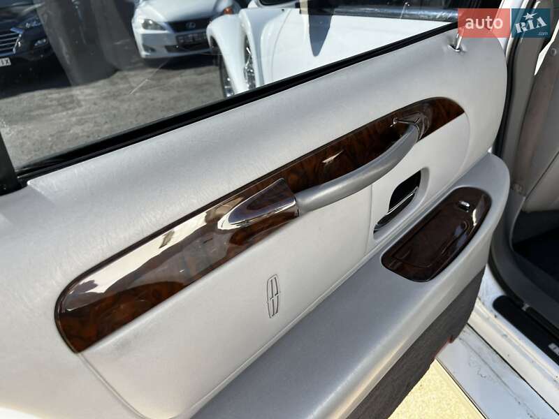 Седан Lincoln Town Car 1998 в Одессе