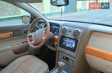 Седан Lincoln Zephyr 2008 в Львове