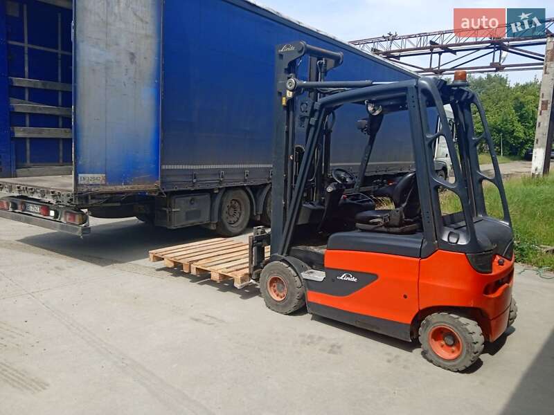 Вилочный погрузчик Linde E 25 2012 в Ужгороде фото 5 Вилочный погрузчик Linde E 25 2012 в Ужгороде