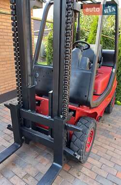 Вилочный погрузчик Linde H 20D-01 1999 в 