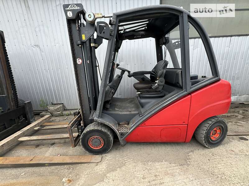 Вилочный погрузчик Linde H 25D 2004 в Луцке