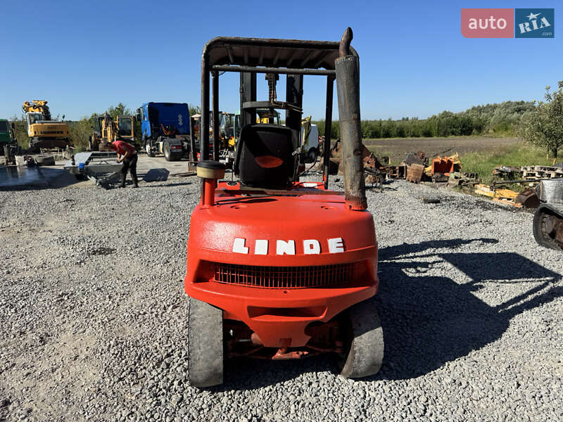 Вилочный погрузчик Linde H 25D 1985 в Недобоевцах