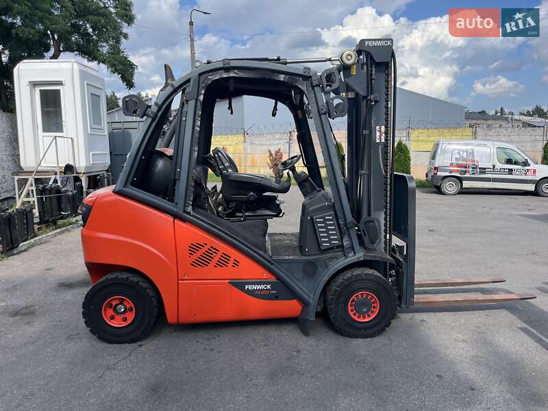 Вилочный погрузчик Linde H 25T-03 2017 в Киеве
