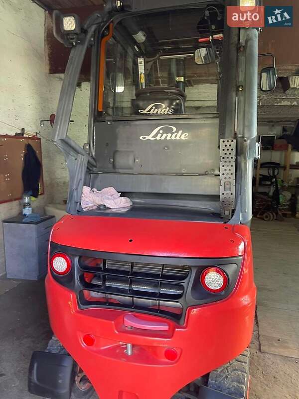 Вилочний навантажувач Linde H 25T-03 2015 в Луцьку