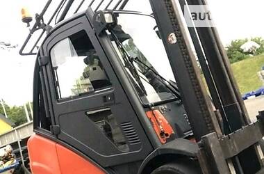 Вилочный погрузчик Linde H 35T-01 2005 в Черновцах