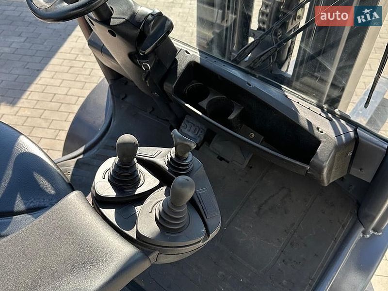 Вилочний навантажувач Linde H 40D 2008 в Луцьку