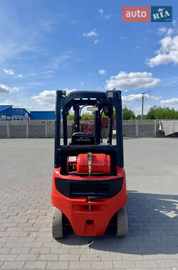 Вилочний навантажувач Linde H16Т 2010 в 