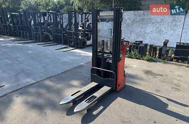 Штабелер Linde L 2011 в Києві фото 3 Штабелер Linde L 2011 в Києві