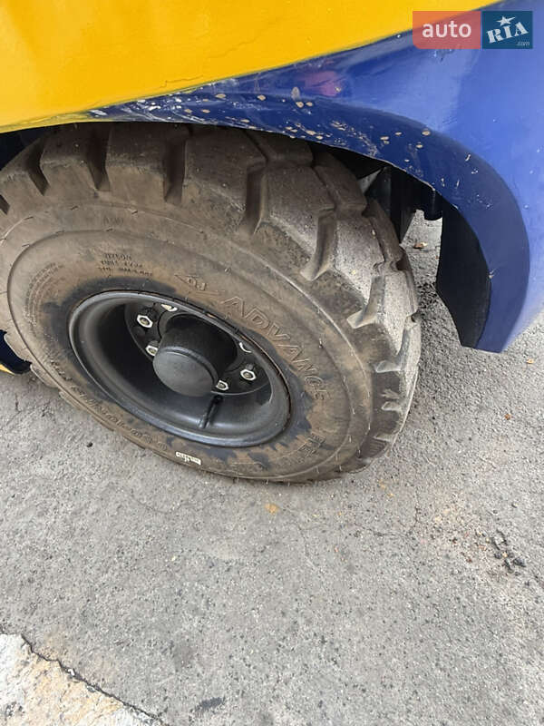 Вилочный погрузчик LiuGong CPCD 2008 в Виннице фото 5 Вилочный погрузчик LiuGong CPCD 2008 в Виннице