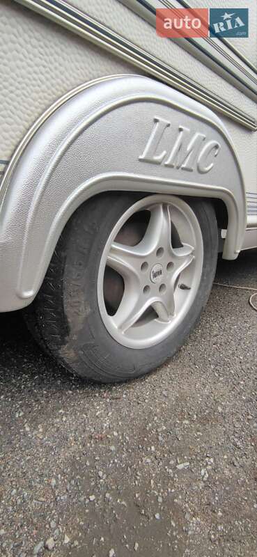 Прицеп дача LMC Lord Ambassador 2003 в Житомире