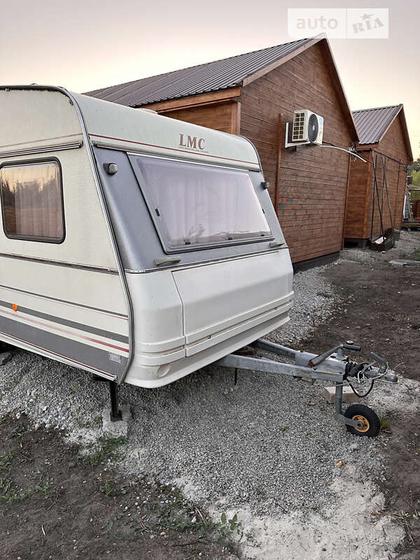 Прицеп дача LMC Luxus 1994 в Новомосковске фото 4 Прицеп дача LMC Luxus 1994 в Новомосковске