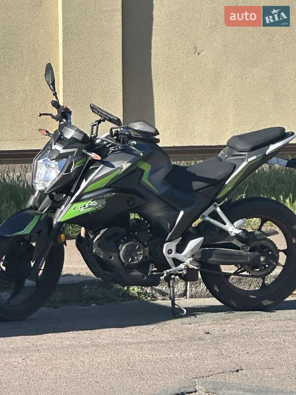 Мотоцикл Спорт-туризм Loncin CR 2020 в 