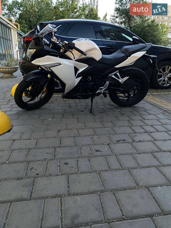 Спортбайк Loncin LX 250GS-2A 2016 в Одессе