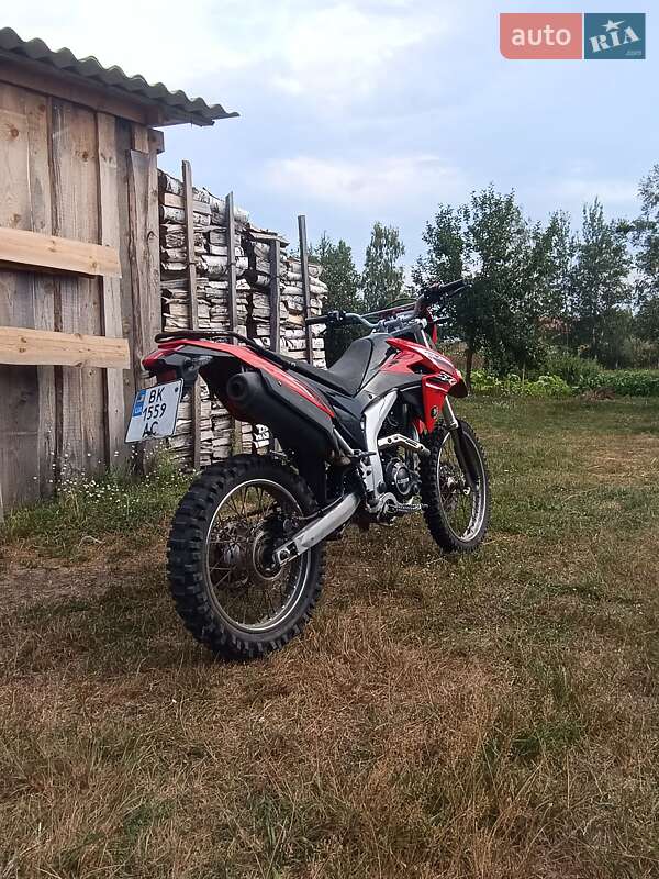 Мотоцикл Кросс Loncin LX 250GY-3 2020 в Рокитному