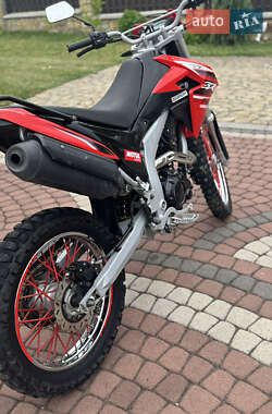 Мотоцикл Классік Loncin LX 250GY-3 2022 в 