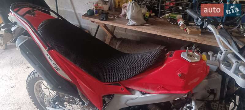 Мотоцикл Позашляховий (Enduro) Loncin LX 250GY-3 2023 в Сарнах фото 8 Мотоцикл Позашляховий (Enduro) Loncin LX 250GY-3 2023 в Сарнах