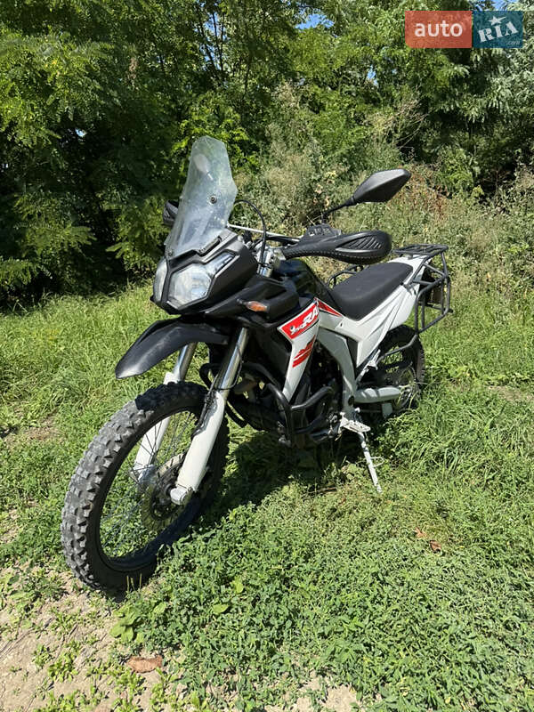 Мотоцикл Туризм Loncin LX 250GY-3G 2021 в Каменец-Подольском фото Мотоцикл Туризм Loncin LX 250GY-3G 2021 в Каменец-Подольском