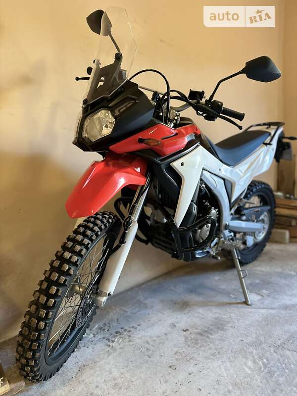 Мотоцикл Внедорожный (Enduro) Loncin LX 300GY-A 2022 в Путивле фото 3 Мотоцикл Внедорожный (Enduro) Loncin LX 300GY-A 2022 в Путивле