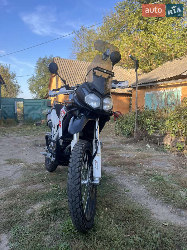 Мотоцикл Внедорожный (Enduro) Loncin LX 300GY-A 2020 в 
