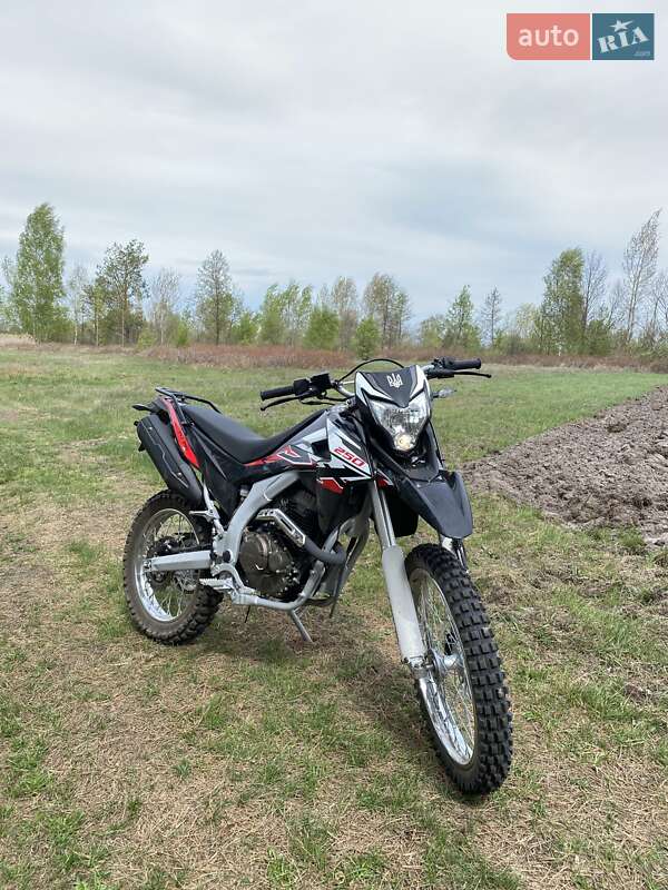 Мотоцикл Багатоцільовий (All-round) Loncin LX250-15 CR4 2024 в Дубровиці