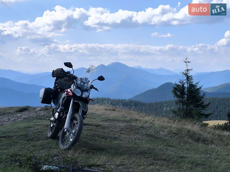 Мотоцикл Многоцелевой (All-round) Loncin LX300GY-A DS2 Pro 2019 в Киеве фото 3 Мотоцикл Многоцелевой (All-round) Loncin LX300GY-A DS2 Pro 2019 в Киеве